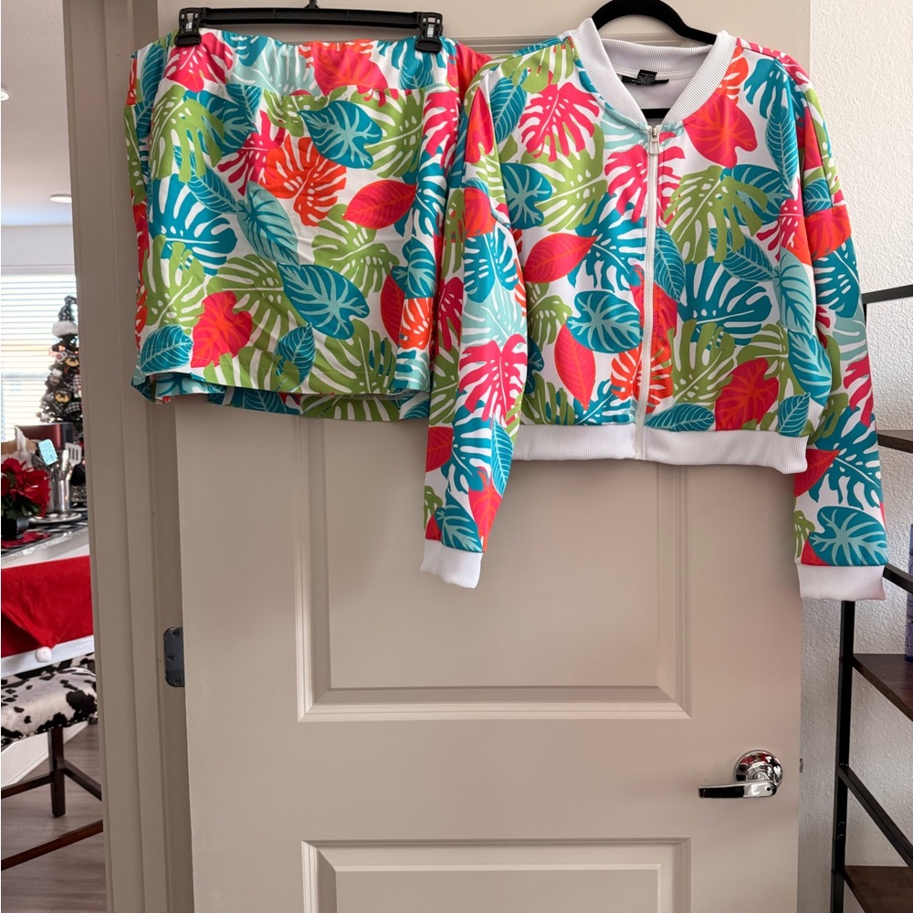 Ashley Stewart Colorful Leaf Print Skort Set